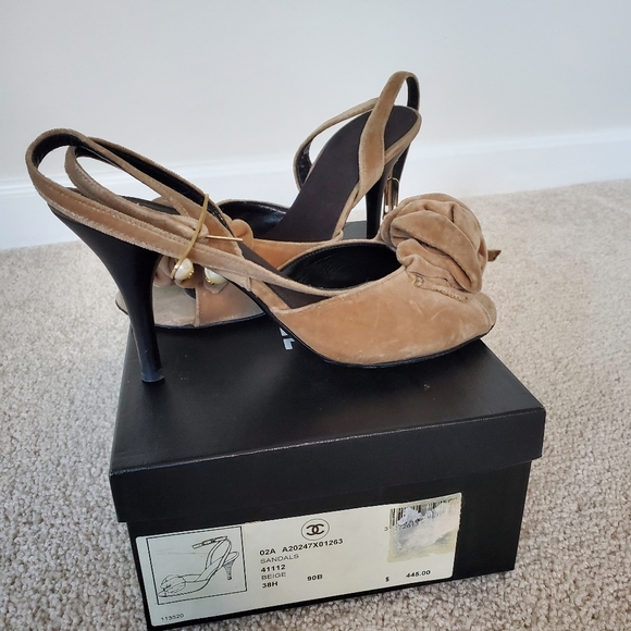Chanel Velvet Tan Ankle Strap Sandal ( Size 8.5) - Picture 2 of 8